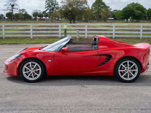 Used 2005 Lotus Elise image 6