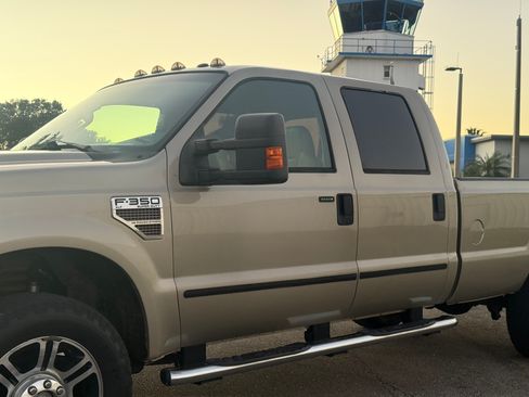 Used 2010 Ford F350 Lariat image 24