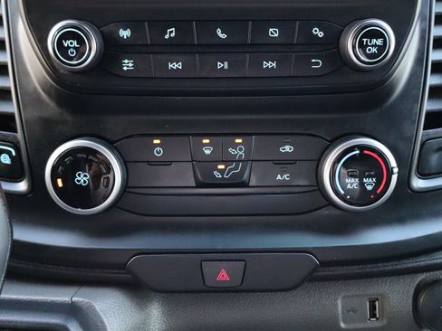 Used 2025 Ford Transit 250 image 18