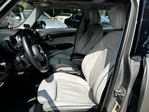 Used 2017 MINI Cooper S 4-Door Hardtop FWD image 10