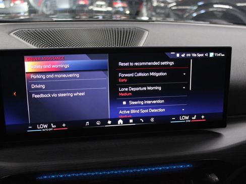 Used 2025 BMW i4 eDrive40 RWD image 22