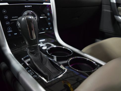 Used 2013 Ford Edge Limited image 24