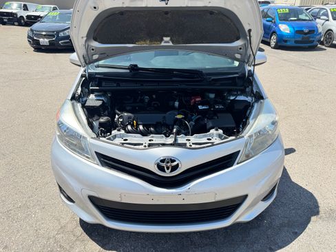 Used 2012 Toyota Yaris 4-Door Hatchback FWD image 23