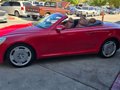 Used 2005 Lexus SC 430 image 7