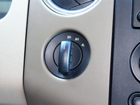 Used 2006 Ford F150 XLT image 24