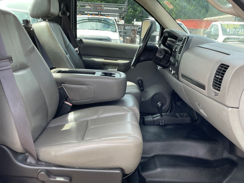 Used 2009 Chevrolet Silverado 3500 W/T image 10