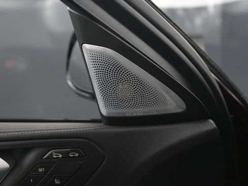 Used 2021 BMW X6 M50i image 33