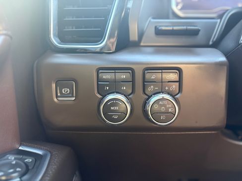 Used 2023 GMC Sierra 1500 Denali image 22