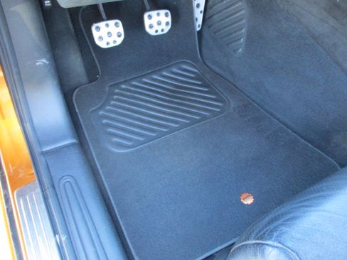 Used 2006 Pontiac GTO image 16