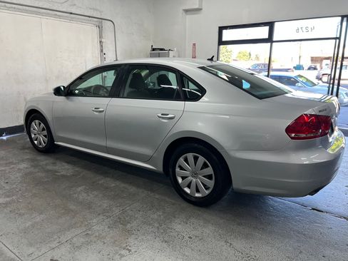 Used 2013 Volkswagen Passat 2.5 S image 4