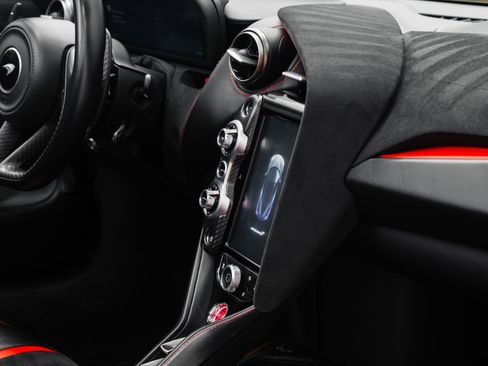 Used 2020 McLaren 720S Performance image 17