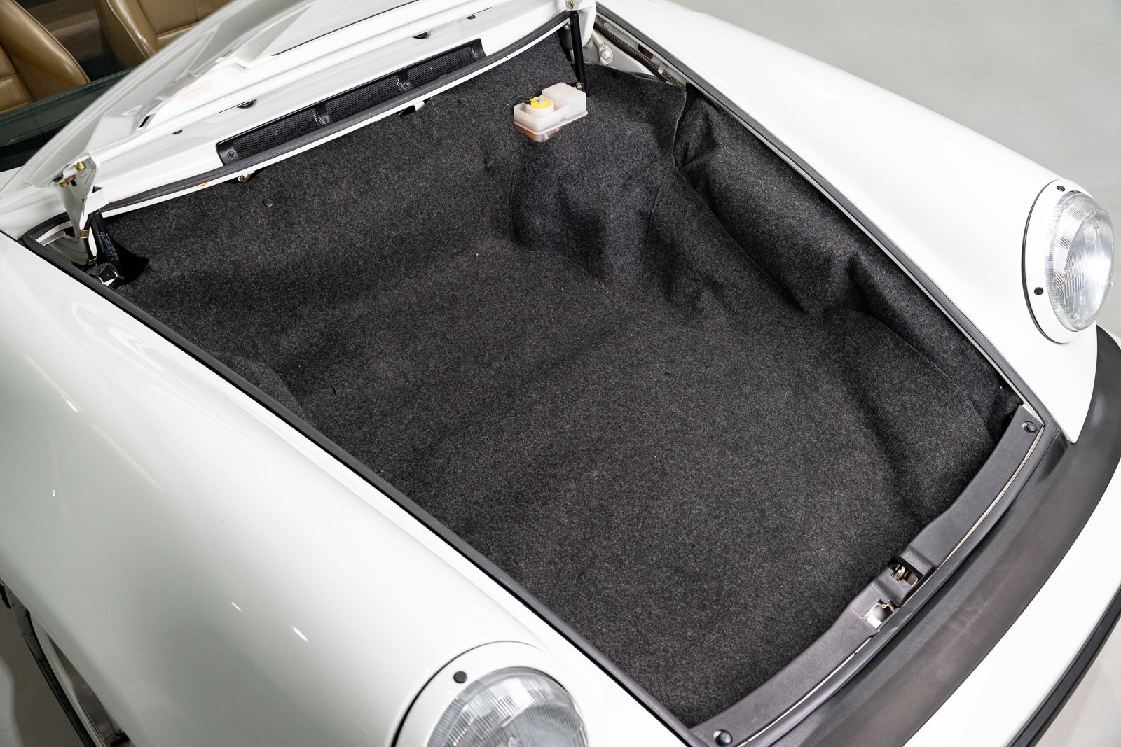 Used 1989 Porsche 911 Speedster RWD image 60