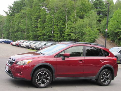 Used 2013 Subaru XV Crosstrek 2.0i Premium AWD/4WD image 3