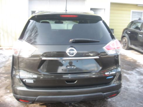 Used 2014 Nissan Rogue SV image 5