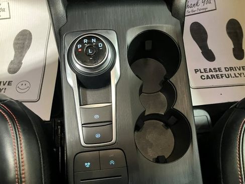 Used 2024 Ford Escape ST-Line image 13