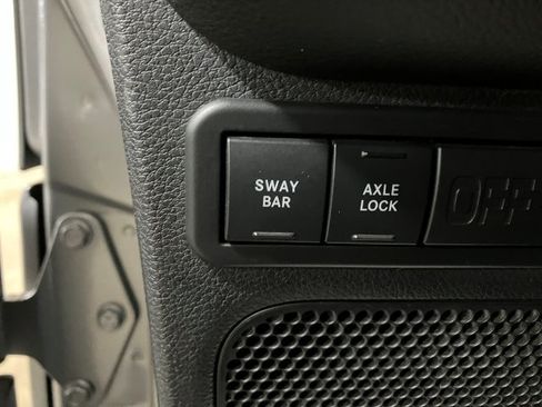 Used 2014 Jeep Wrangler Unlimited Rubicon image 15
