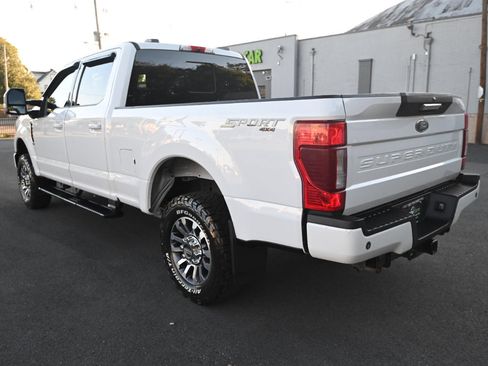 Used 2022 Ford F250 Lariat image 3