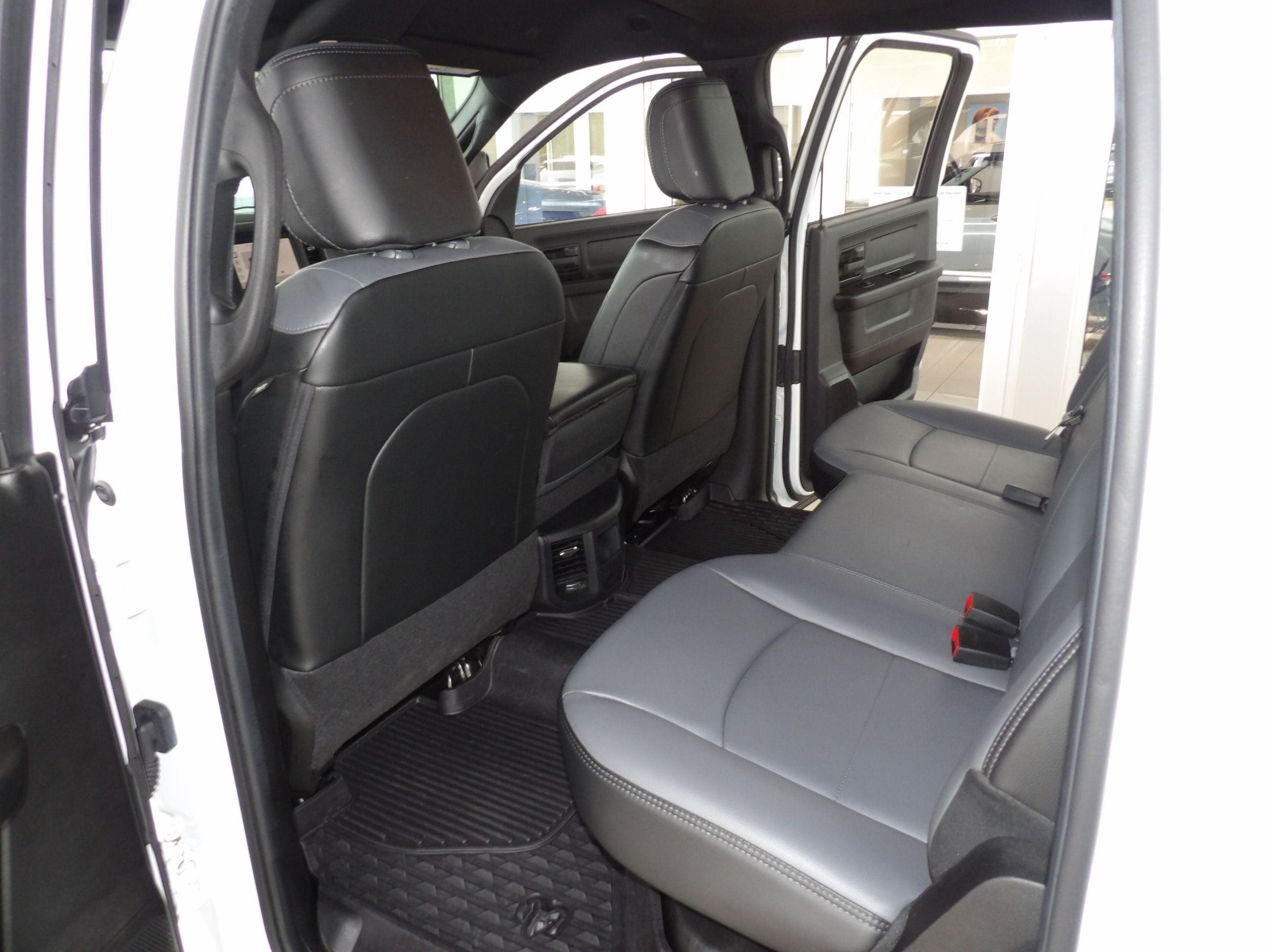 Used 2024 RAM 2500 4x4 Crew Cab Tradesman image 22