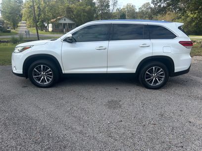 Used 2019 Toyota Highlander XLE