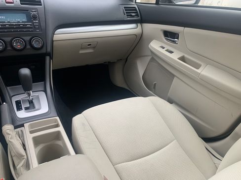 Used 2014 Subaru Impreza 2.0i Premium image 12