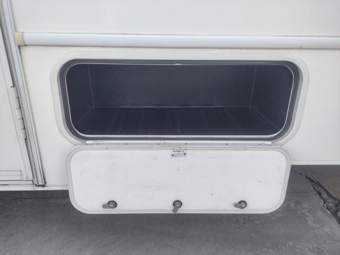 Used 2011 Ford E-450 and Econoline 450 image 66