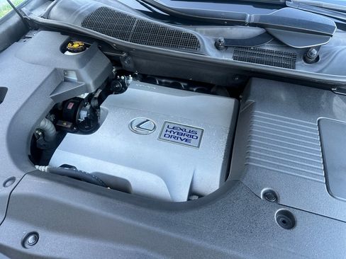 Used 2010 Lexus RX 450h image 9