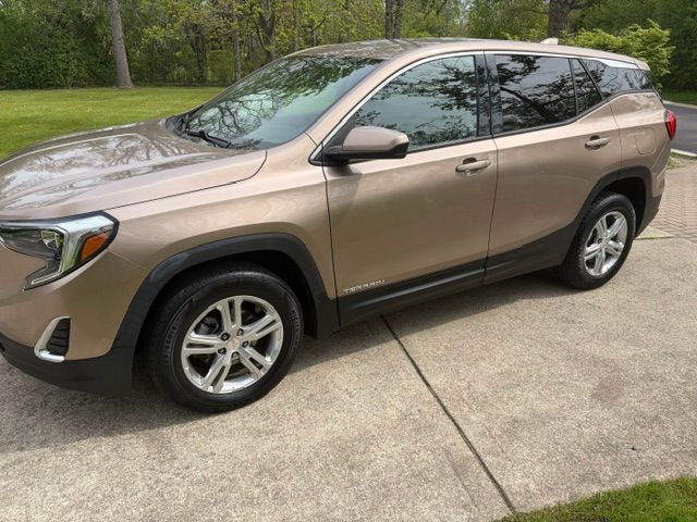 Used 2018 GMC Terrain AWD SLE image 2