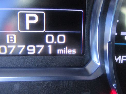 Used 2017 Subaru Forester 2.5i Limited image 3