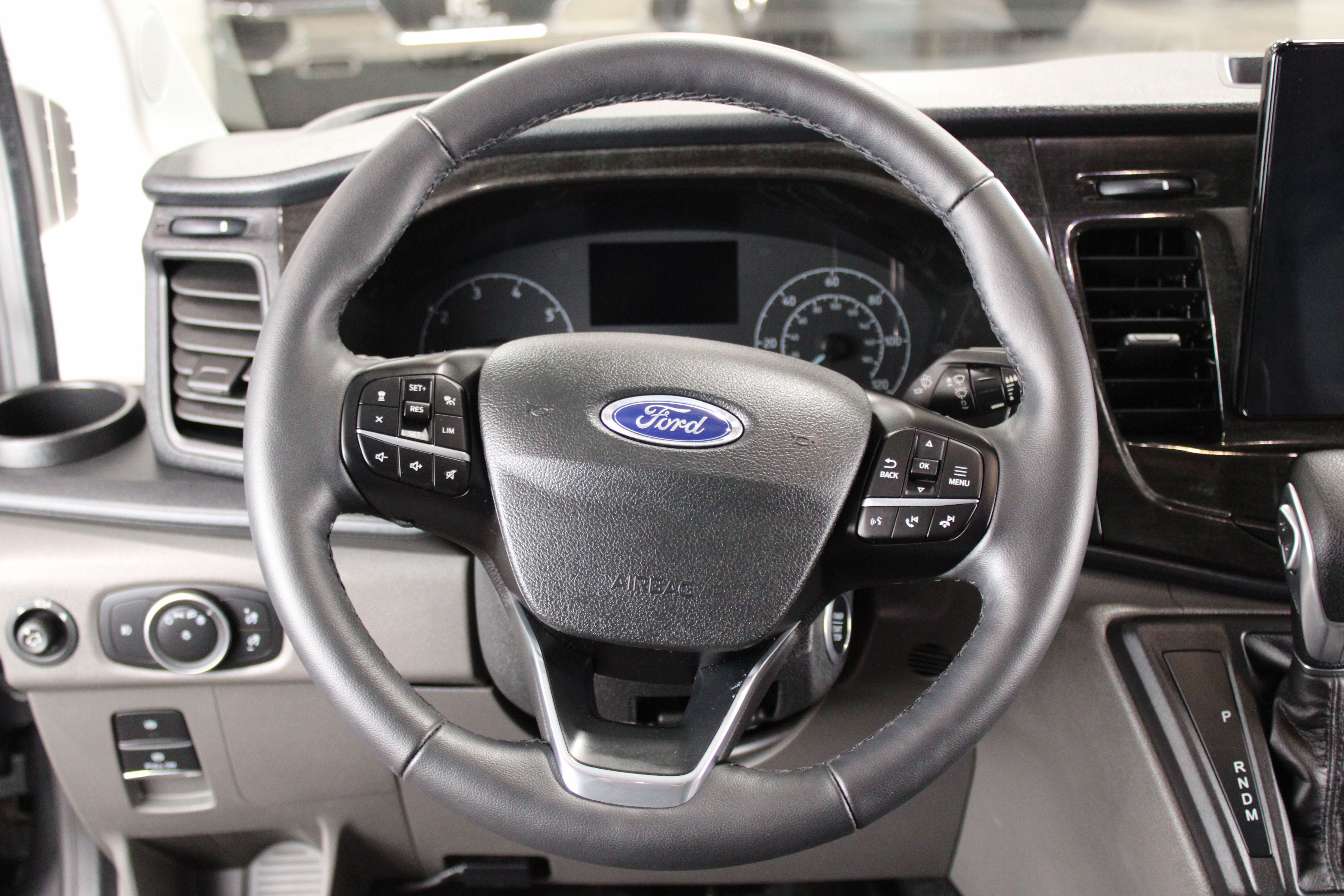 Used 2025 Ford Transit 150 Low Roof AWD image 7