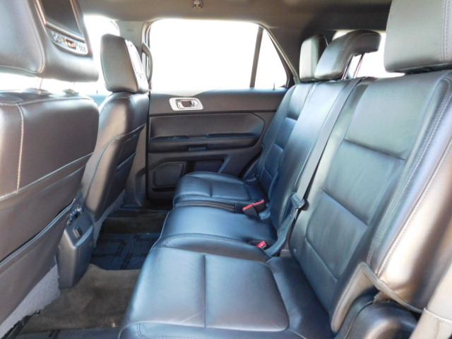 Used 2014 Ford Explorer FWD XLT image 24