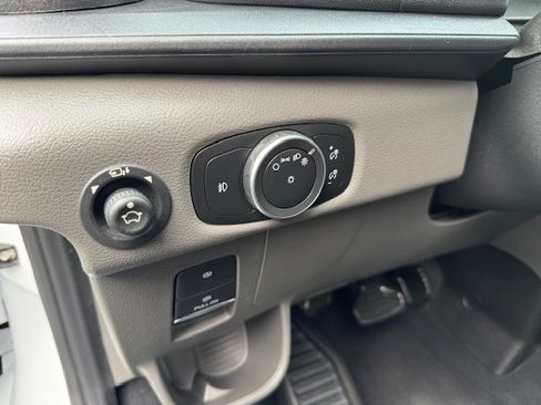 Used 2022 Ford Transit 350 XLT image 15