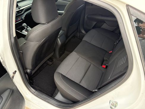 Used 2019 Kia Forte S FWD image 8