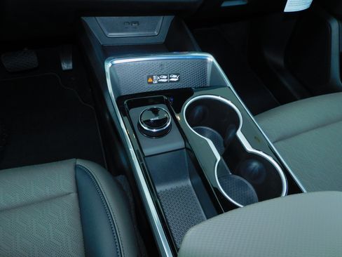 New 2026 Chevrolet Equinox LT image 22