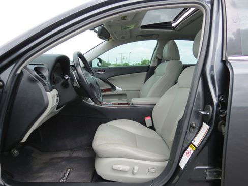Used 2007 Lexus IS 250 image 23