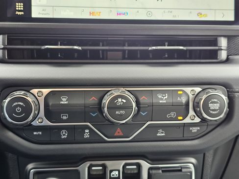 New 2026 Jeep Wrangler Unlimited Rubicon image 15