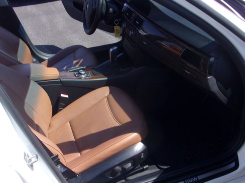 Used 2011 BMW 328i xDrive image 28