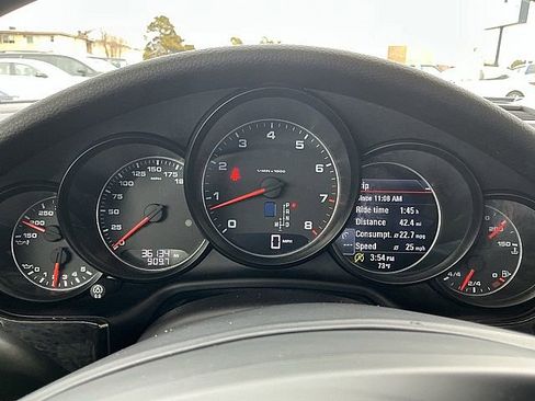 Used 2016 Porsche Panamera 4 Platinum Edition image 22