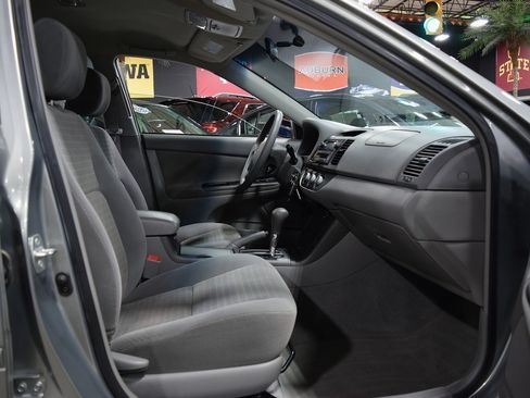 Used 2005 Toyota Camry LE image 20