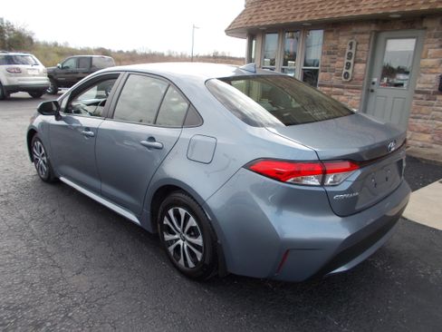 Used 2022 Toyota Corolla LE image 7
