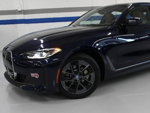 Used 2023 BMW i4 eDrive35 image 5