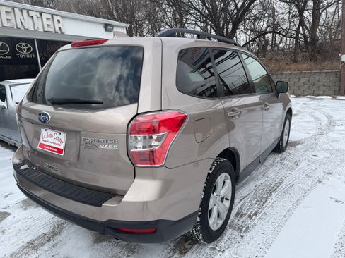 Used 2016 Subaru Forester 2.5i Premium image 3