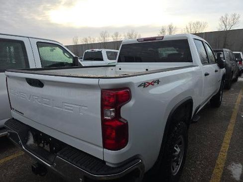 Used 2024 Chevrolet Silverado 2500 W/T image 3