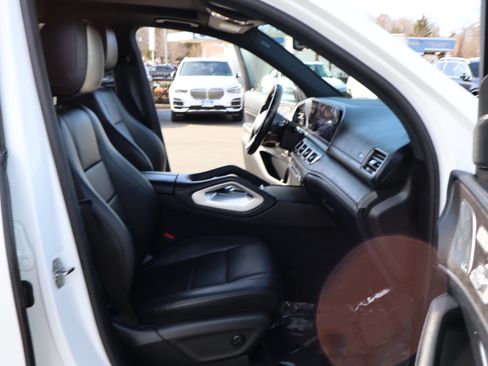 Used 2020 Mercedes-Benz GLE 450 image 18