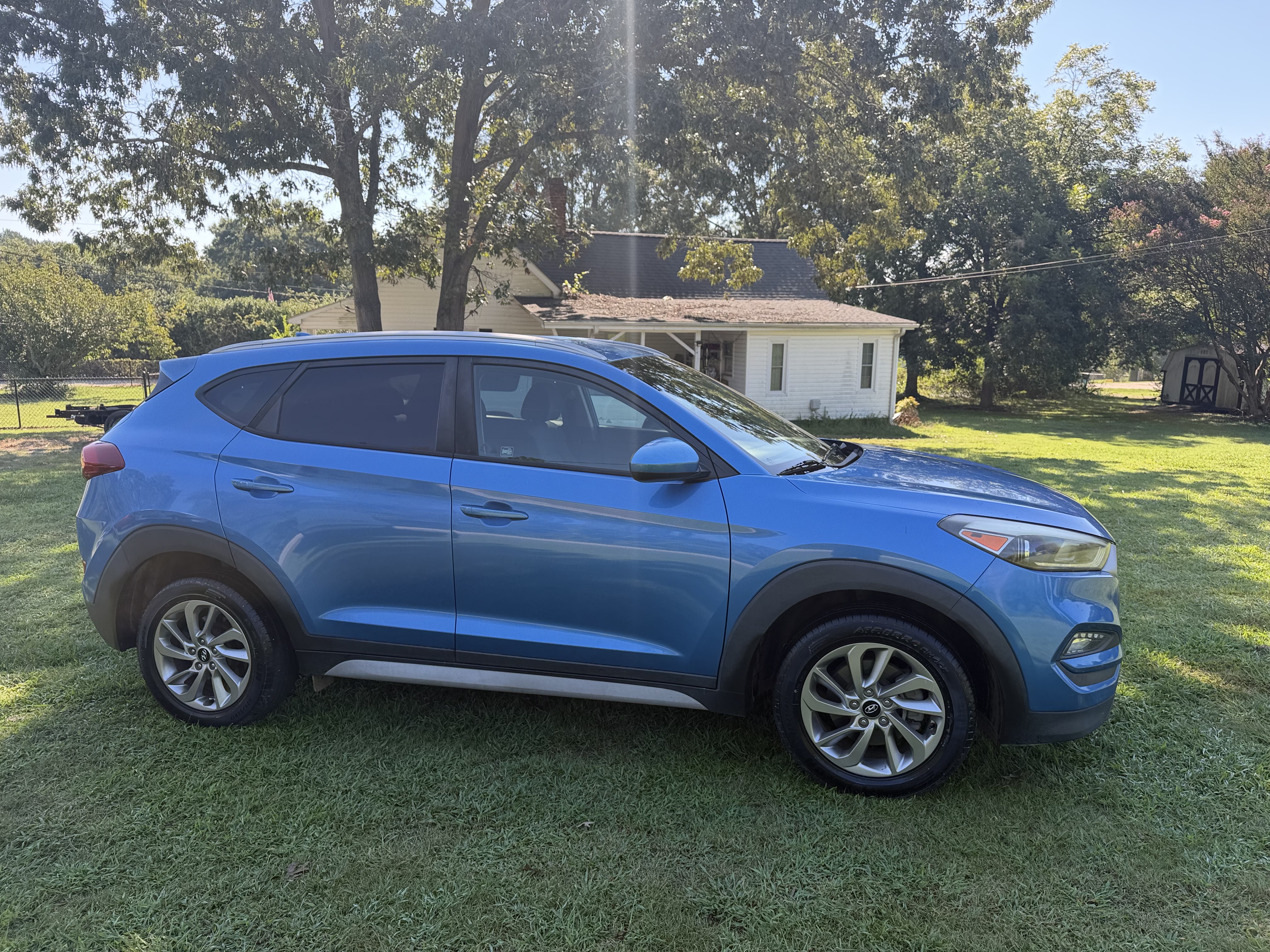 Used 2018 Hyundai Tucson FWD image 16
