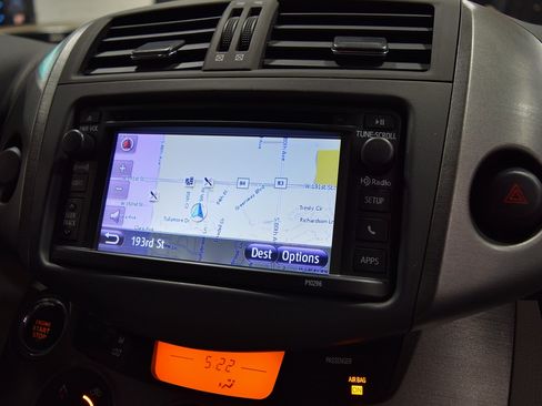 Used 2012 Toyota RAV4 Limited image 27