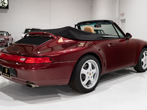 Used 1998 Porsche 911 Carrera Cabriolet RWD image 8