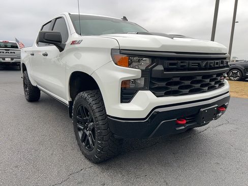 Used 2024 Chevrolet Silverado 1500 Custom Trail Boss image 3