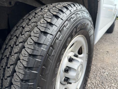 Used 2018 Chevrolet Express 2500 image 14