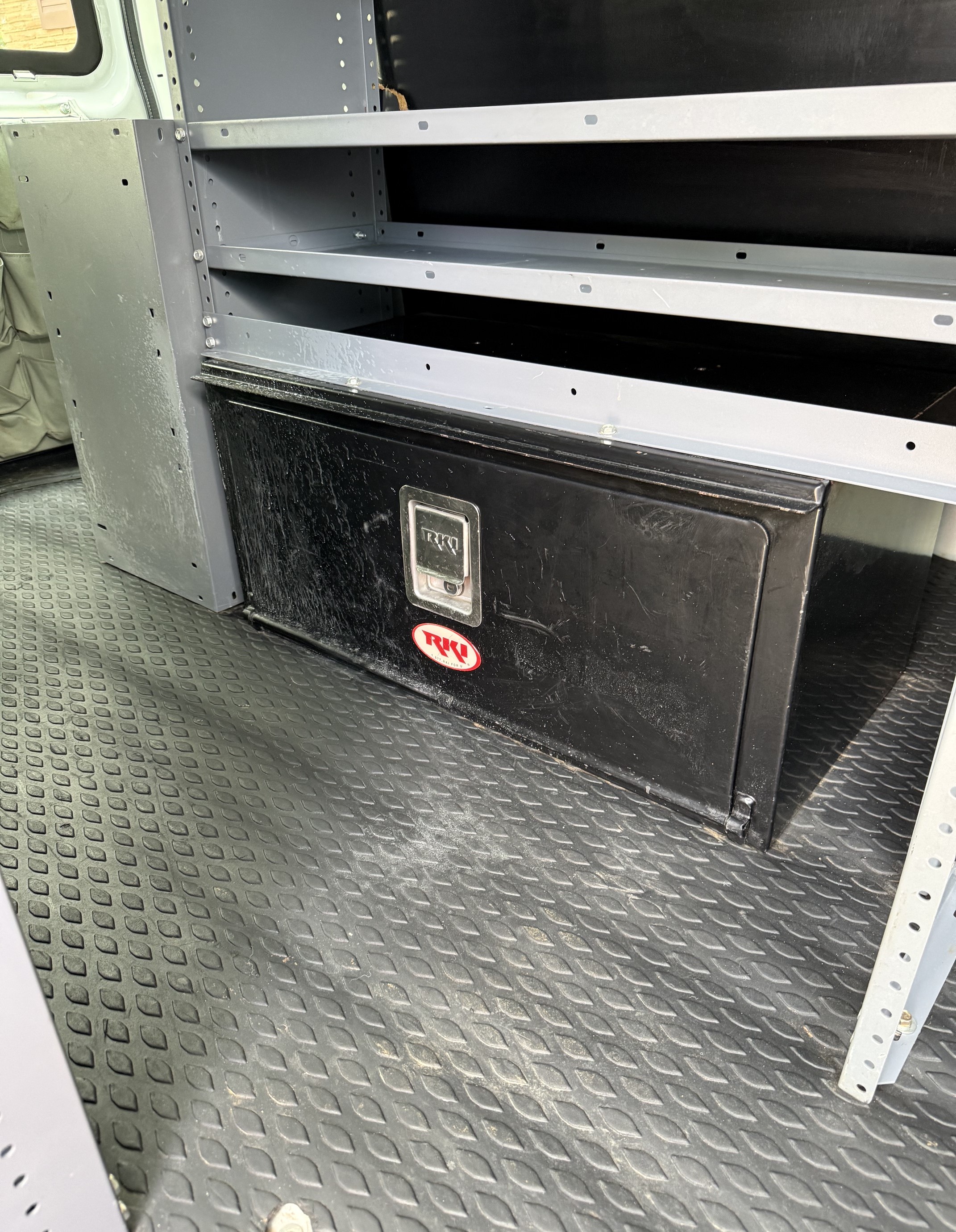 Used 2017 Chevrolet Express 2500 UNAVAIL RWD image 10