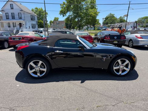 Used 2008 Pontiac Solstice GXP Convertible RWD image 26